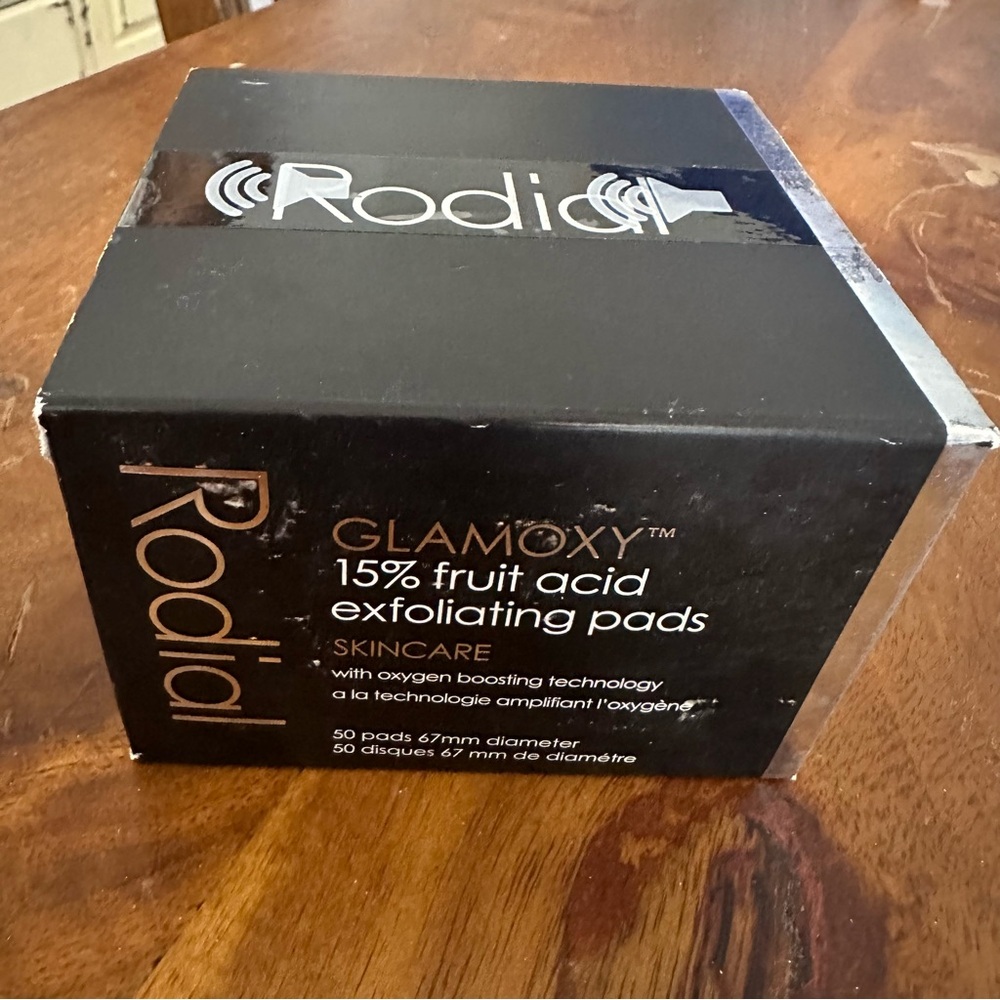 Rodial Glamoxy fruit acid exfoliating peel pads New